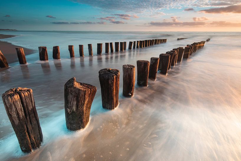 Breakers on the North Sea beach. by Wil Leurs