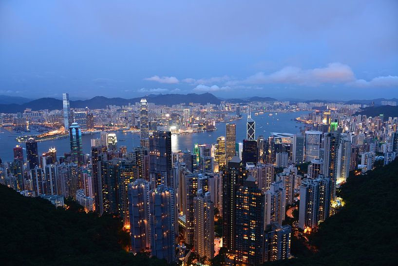 Hong Kong by Hello Pompoyo