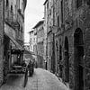 Straße in Volterra Toskana von Frank Andree