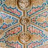 decoratief plafond in kerk in Porto | kleurrijke reisfotografie van Studio Rood
