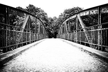 De oude kanaalbrug van Norbert Sülzner
