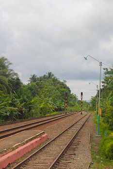Bahnsteig in den Tropen