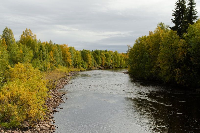 Fluss von Corrie Post