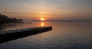 Sunrise at the lake 2. by Bart Ceuppens