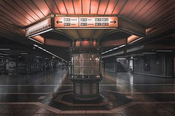 Frankfurt Metro by Dennis Donders