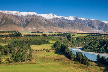 Rakaia gorge by Antwan Janssen