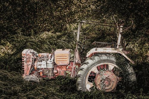 Trekker of tractor Achterhoek urbex