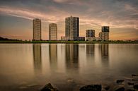 Skyline Spijkenisse, Terras aan de Maas zonsondergang van Marjolein van Middelkoop thumbnail