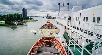 Rotterdam zuid van af de SS Rotterdam van Ed van der Hilst