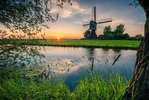 Landschap: "Zonsondergang in de Polder met Windmolen"