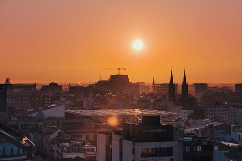 Lever de soleil doré sur Anvers | Photographie Urbaine