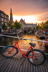 Leiden - Fiets op de sint sebastiaanbrug (0036) van Reezyard