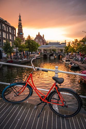 Leiden - Fahrrad auf der Sint Sebastiaan Brücke (0036)