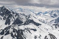 Canada, Rocky Mountains vanuit de lucht gezien van Inge van den Brande thumbnail