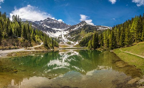 Klapfsee (1.680 m) in het Dorfertal, Obertilliach in Oost-Tirol