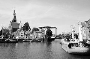 Historische havenkom Maassluis zwart/wit sur Maurice Verschuur