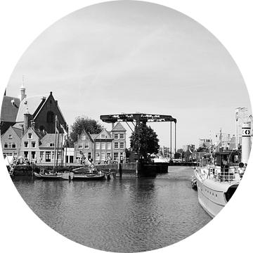 Historische havenkom Maassluis zwart/wit van Maurice Verschuur
