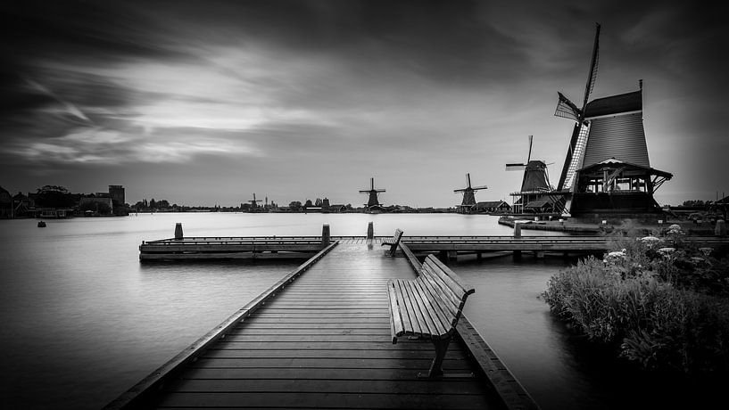 Schwarz-Weiß: die Mühlen von Zaanse Schans von Rene Siebring