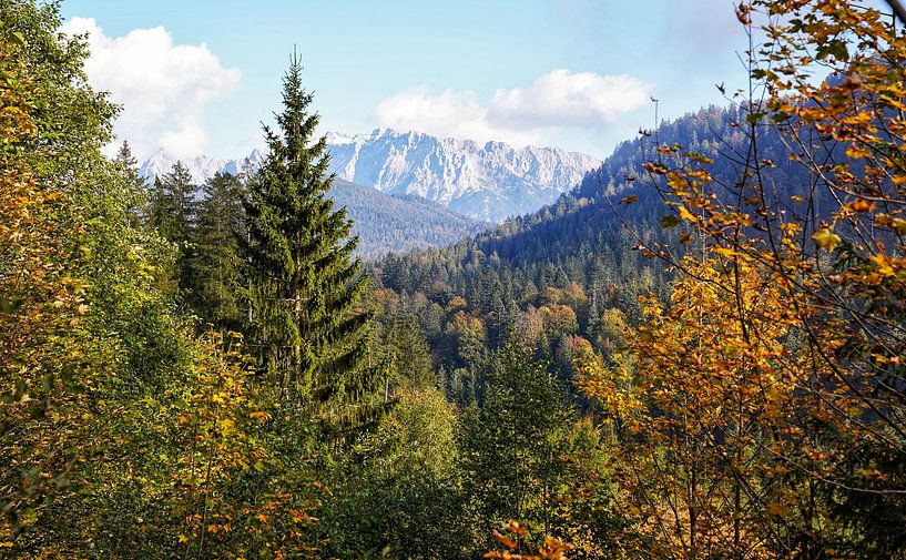 Autumn atmosphere in the mountains - colourful splendour, tranquillity and the magic of nature by Miriam Schwarzfischer Fotografie