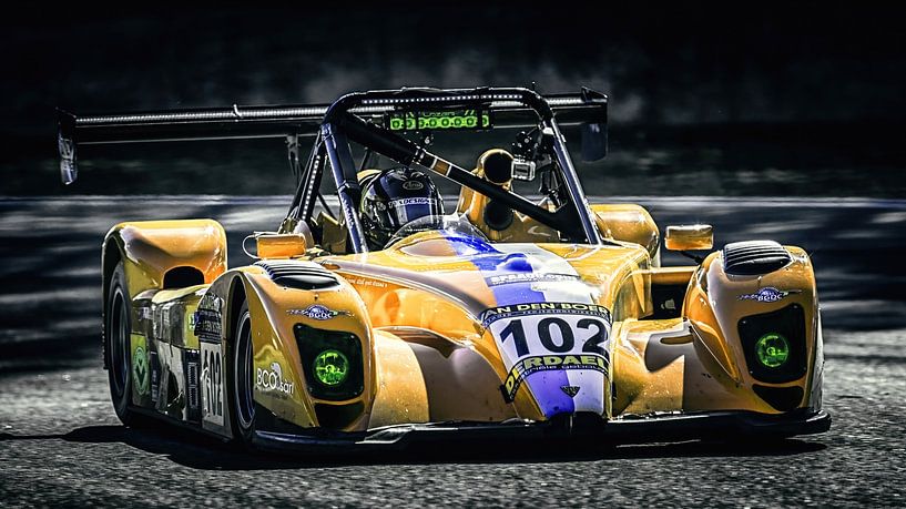 Yellow Radical 102 van Nildo Scoop
