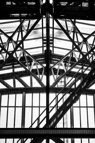 Amsterdam Central details by Bart Rondeel