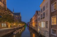 Grote Kerk en Pottenkade in Dordrecht in de avond - 2 van Tux Photography thumbnail