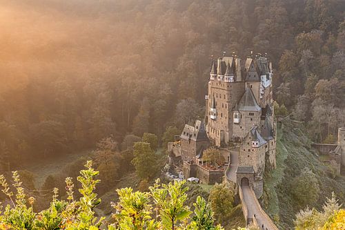 Burg Eltz im herbs