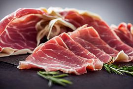 frischer Schinken mit Rosmarin