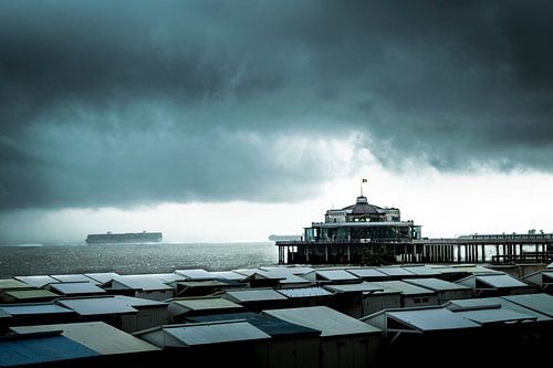Sturm über Blankenberge Pier