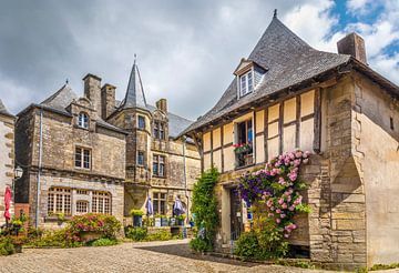 Historische Häuser im Dorf Rochefort-en-Terre, Bretagne von Christian Müringer