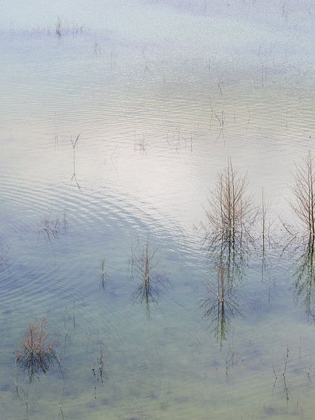Das blaue Wasser Steinbruch Enci maastricht von Helene de Jongh