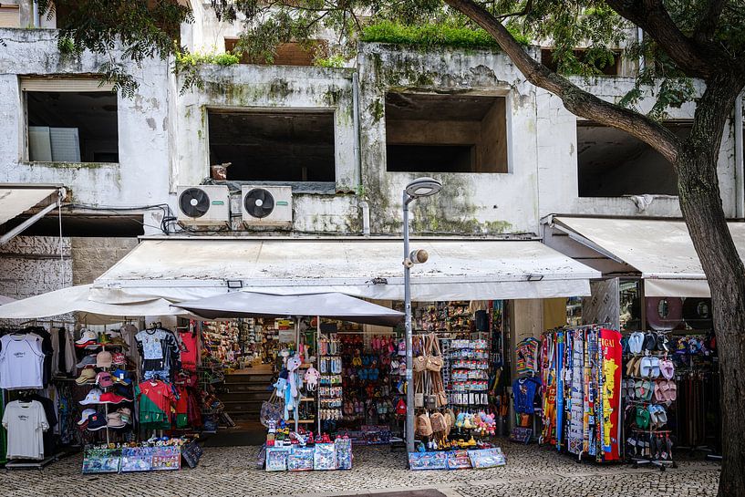 The old town in Albufeira by Eddy Westdijk