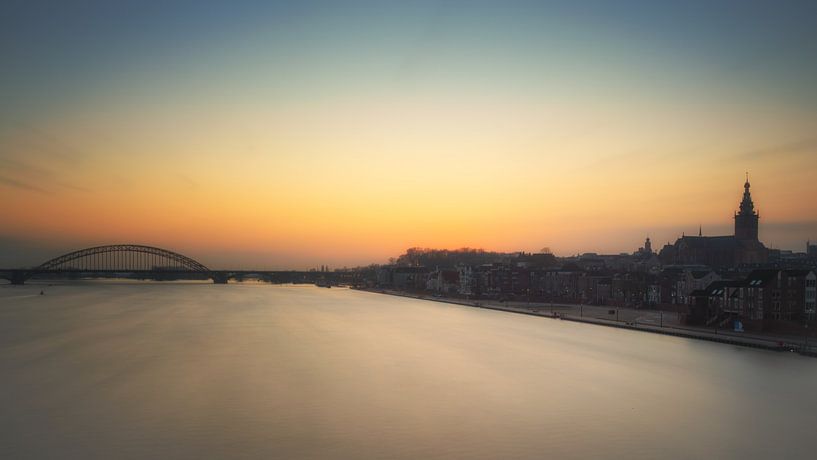 Nijmegen wakes up #5 by Lex Schulte