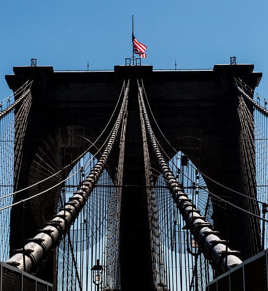 Câbles du pont de Brooklyn, New York par Peter Leenen