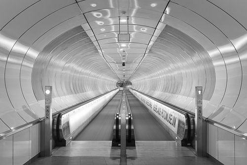 Het metrostation Wilhelminaplein in Rotterdam
