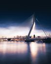 Erasmus-Brücke Leuchtende Nachtwolken, Rotterdam von vedar cvetanovic Miniaturansicht