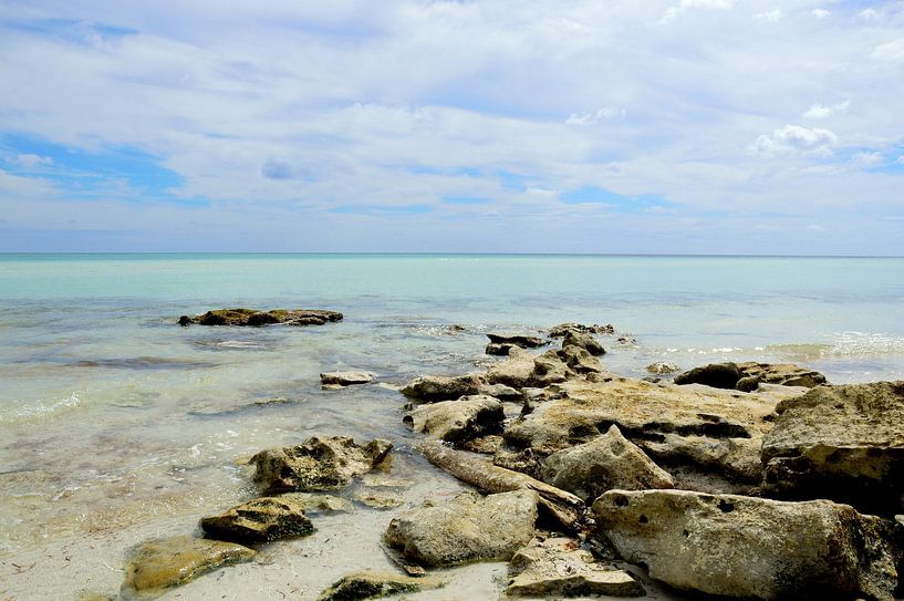 Manoeuvring the rocks by Frank's Awesome Travels