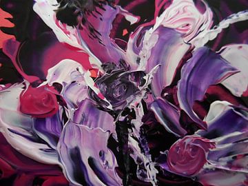 Purple Flowers van Irma Derix