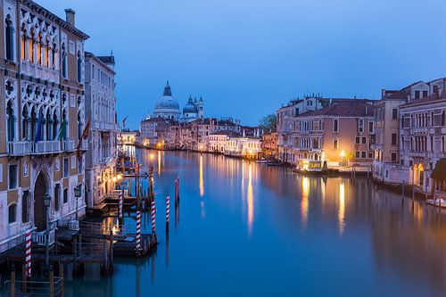 Venedig, Blick von der Ponte dell'Accademia im ersten Morgenlicht