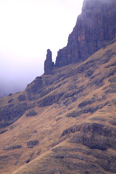 Drachenberge im Morgennebel von Bobsphotography