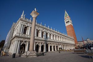 Bibliothèque Marciana, avec le Campanile de San Marco, Venise