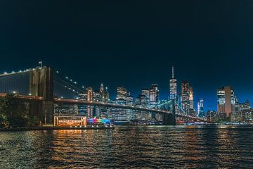 Manhattan wolkenkrabbers skyline in New York City van Patrick Groß