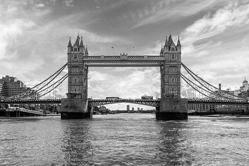 LONDON Tower Bridge by Melanie Viola