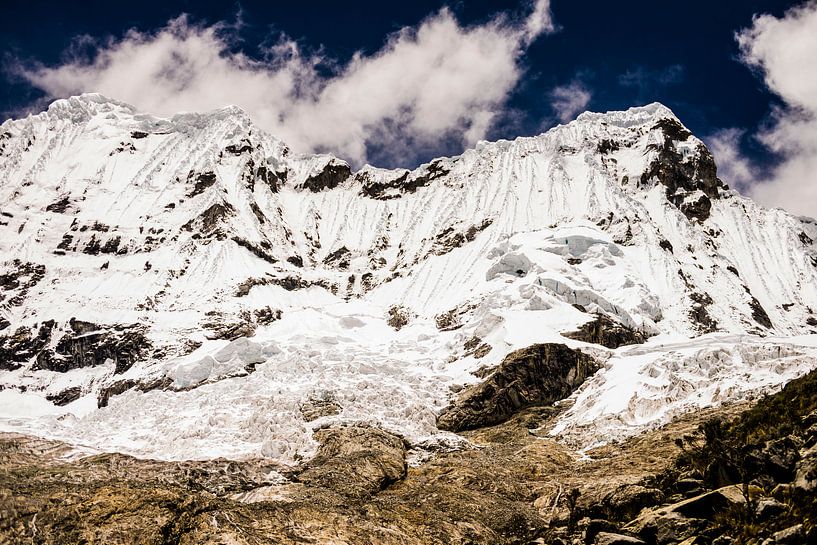 Sneeuw op Laguna 69 | Peru van Teuntje Fleur