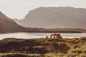 Camping im Stavatn in Norwegen, an der Telemark und mit Blick auf Hordaland von Wouter Loeve