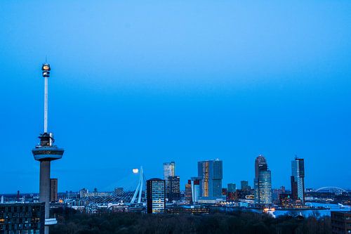 Rotterdam in het blauwe uurtje