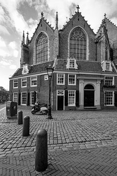 Oudekerksplein Amsterdam by Peter Bartelings