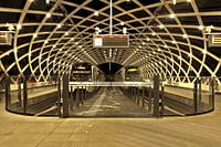Den Haag  Centraal bij Nacht 
