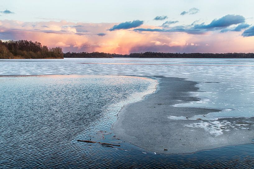 Frozen lake by Sandra de Heij