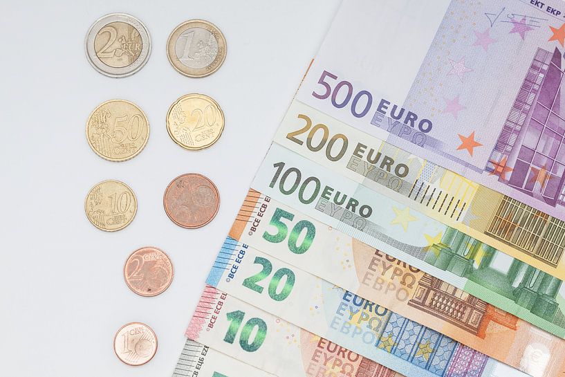 Verschillende euro's biljetten en munten par Marcel Derweduwen